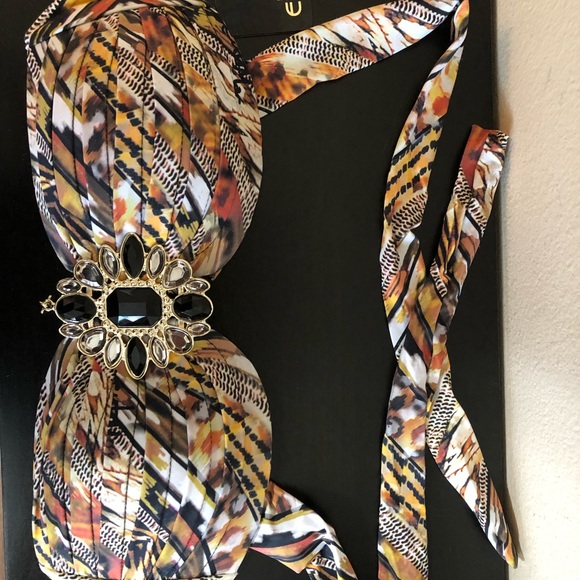 Bikini - Picture 2 of 3